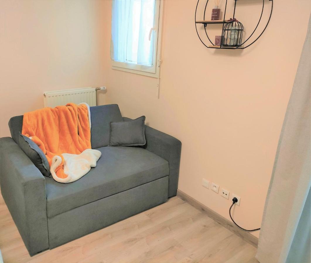 Lovely Flat Nearby Paris Fully Redone With Free Parking On Premises And Balcony กลีชี ภายนอก รูปภาพ