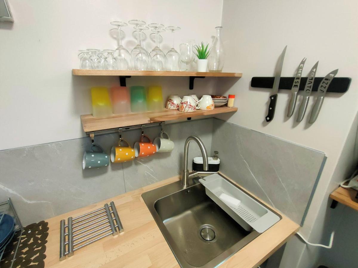 Lovely Flat Nearby Paris Fully Redone With Free Parking On Premises And Balcony กลีชี ภายนอก รูปภาพ