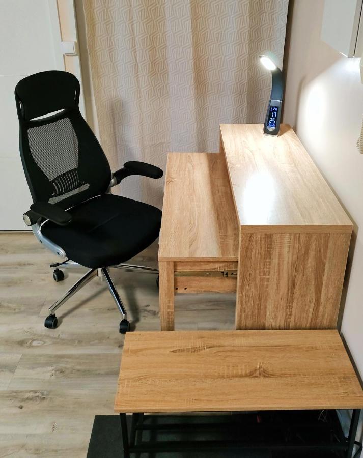 Lovely Flat Nearby Paris Fully Redone With Free Parking On Premises And Balcony กลีชี ภายนอก รูปภาพ